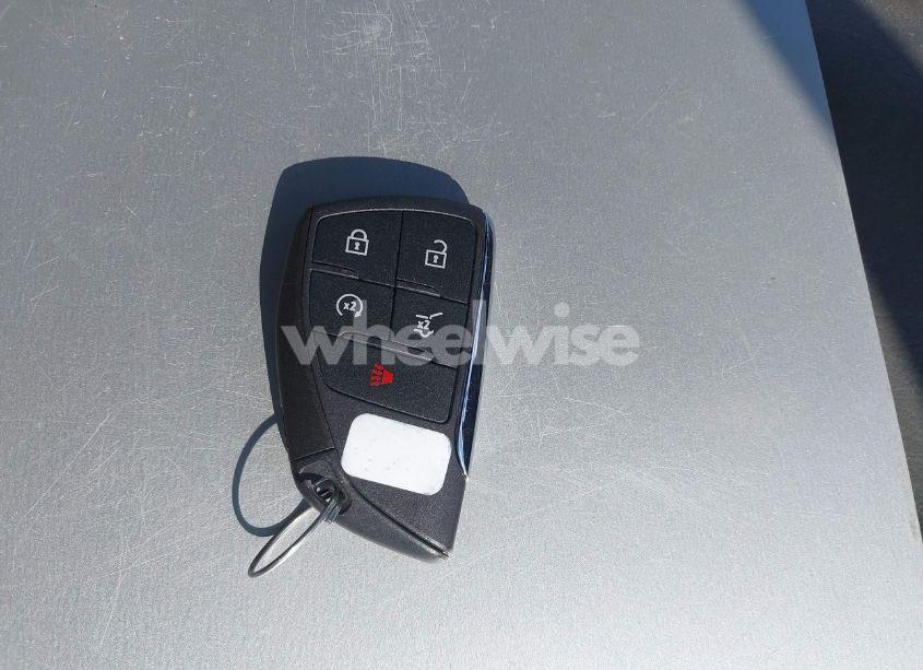 Photo 11 of 2024 Chevrolet Traverse FWD LT (VIN 1GNERGKS2RJ156560)