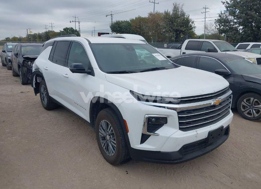 2024 Chevrolet Traverse FWD LT (VIN 1GNERGKS4RJ200591) main photo