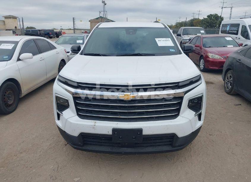 Photo 12 of 2024 Chevrolet Traverse FWD LT (VIN 1GNERGKS4RJ200591)