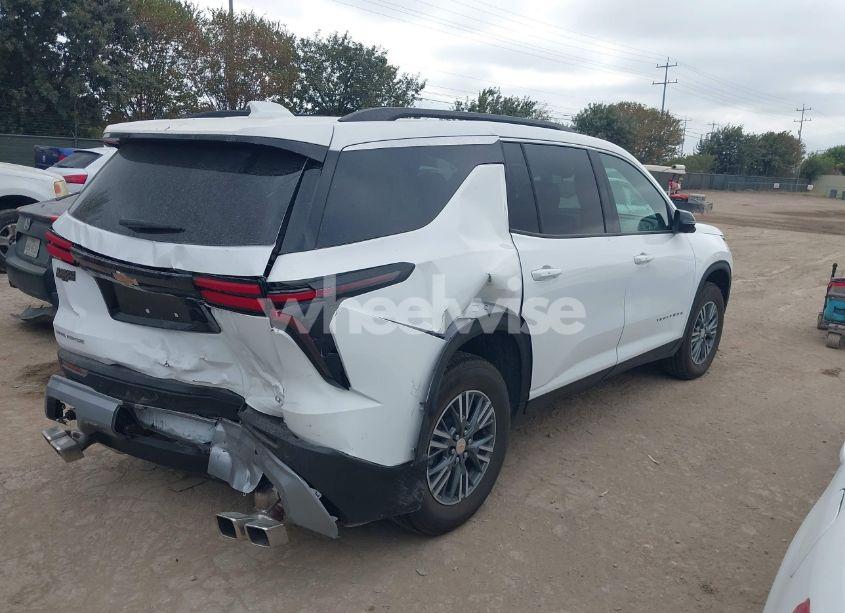 Photo 4 of 2024 Chevrolet Traverse FWD LT (VIN 1GNERGKS4RJ200591)