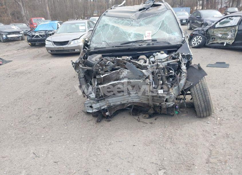 Photo 11 of 2024 Chevrolet Traverse FWD LT (VIN 1GNERGKS5RJ204696)