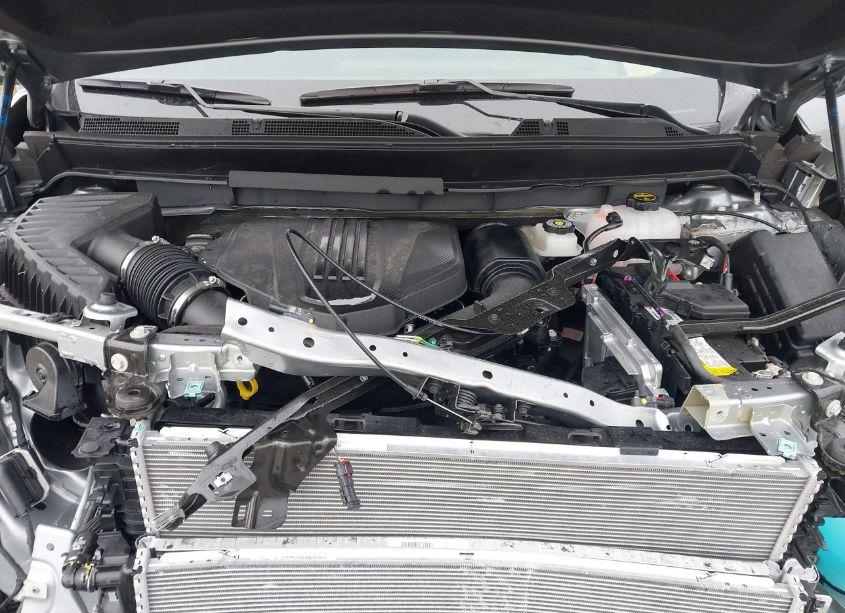 Photo 10 of 2024 Chevrolet Traverse FWD LT (VIN 1GNERGKS6RJ188282)