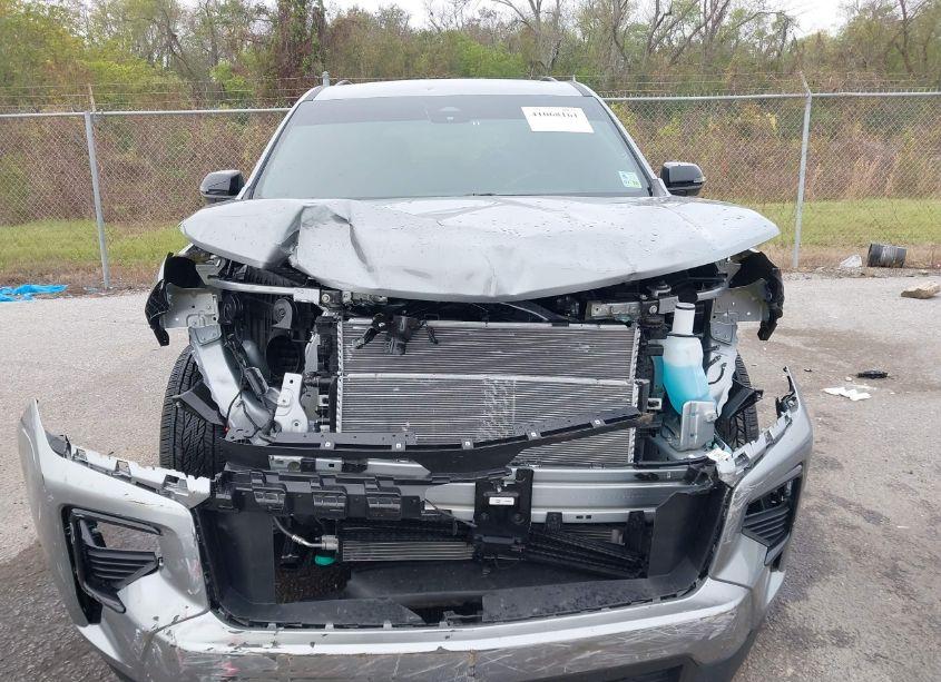 Photo 13 of 2024 Chevrolet Traverse FWD LT (VIN 1GNERGKS6RJ188282)