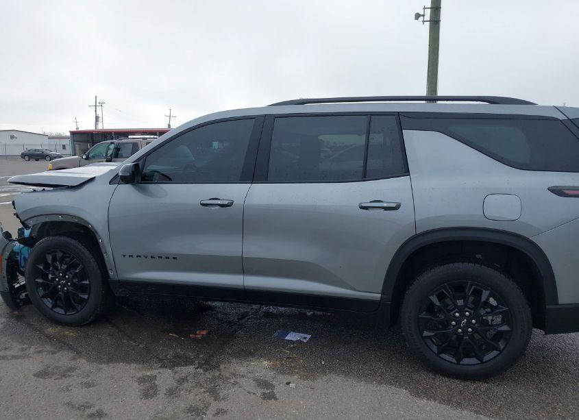 Photo 15 of 2024 Chevrolet Traverse FWD LT (VIN 1GNERGKS6RJ188282)