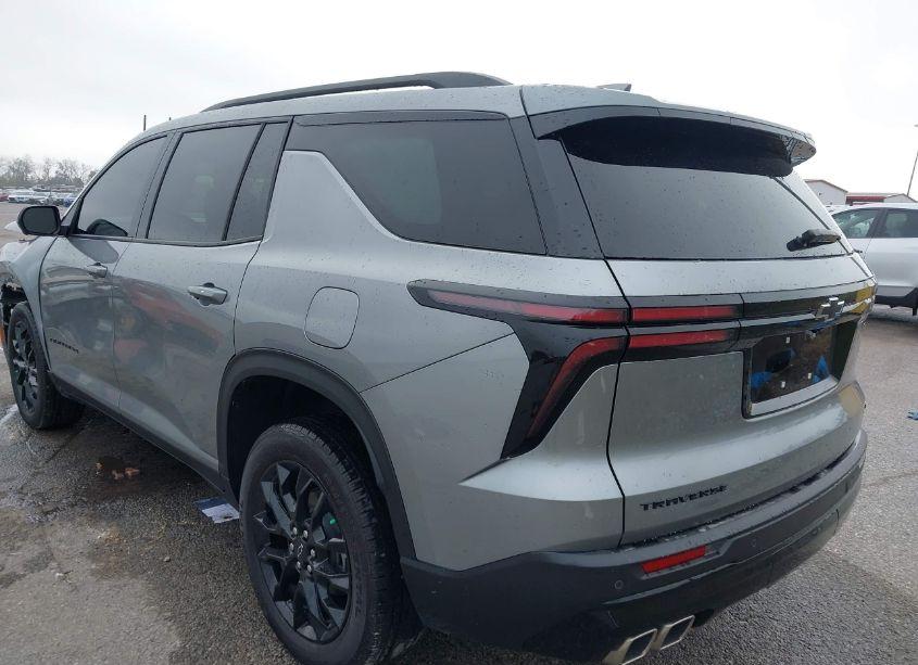 Photo 3 of 2024 Chevrolet Traverse FWD LT (VIN 1GNERGKS6RJ188282)