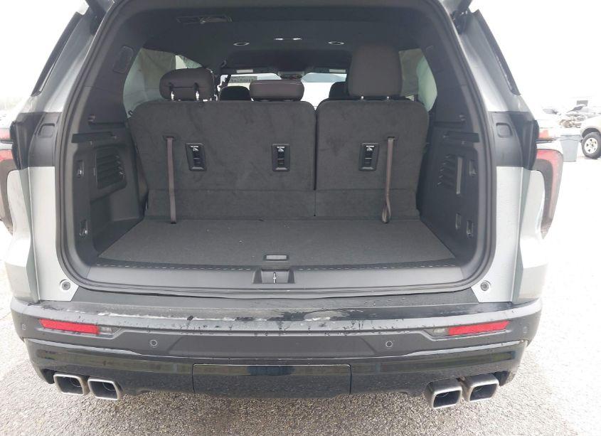 Photo 8 of 2024 Chevrolet Traverse FWD LT (VIN 1GNERGKS6RJ188282)