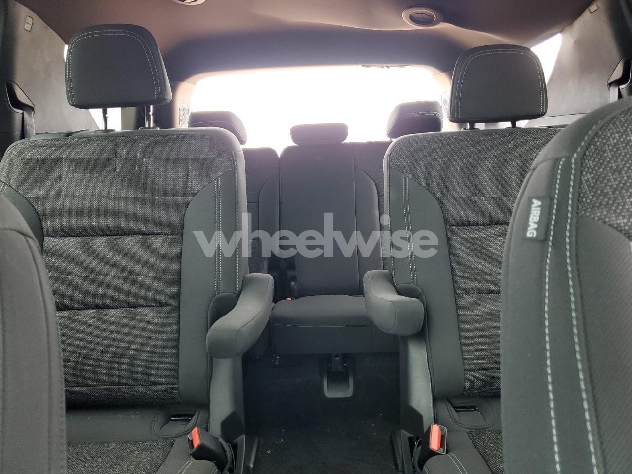 Photo 10 of 2024 CHEVROLET TRAVERSE LT (VIN 1GNERGKS7RJ243788)