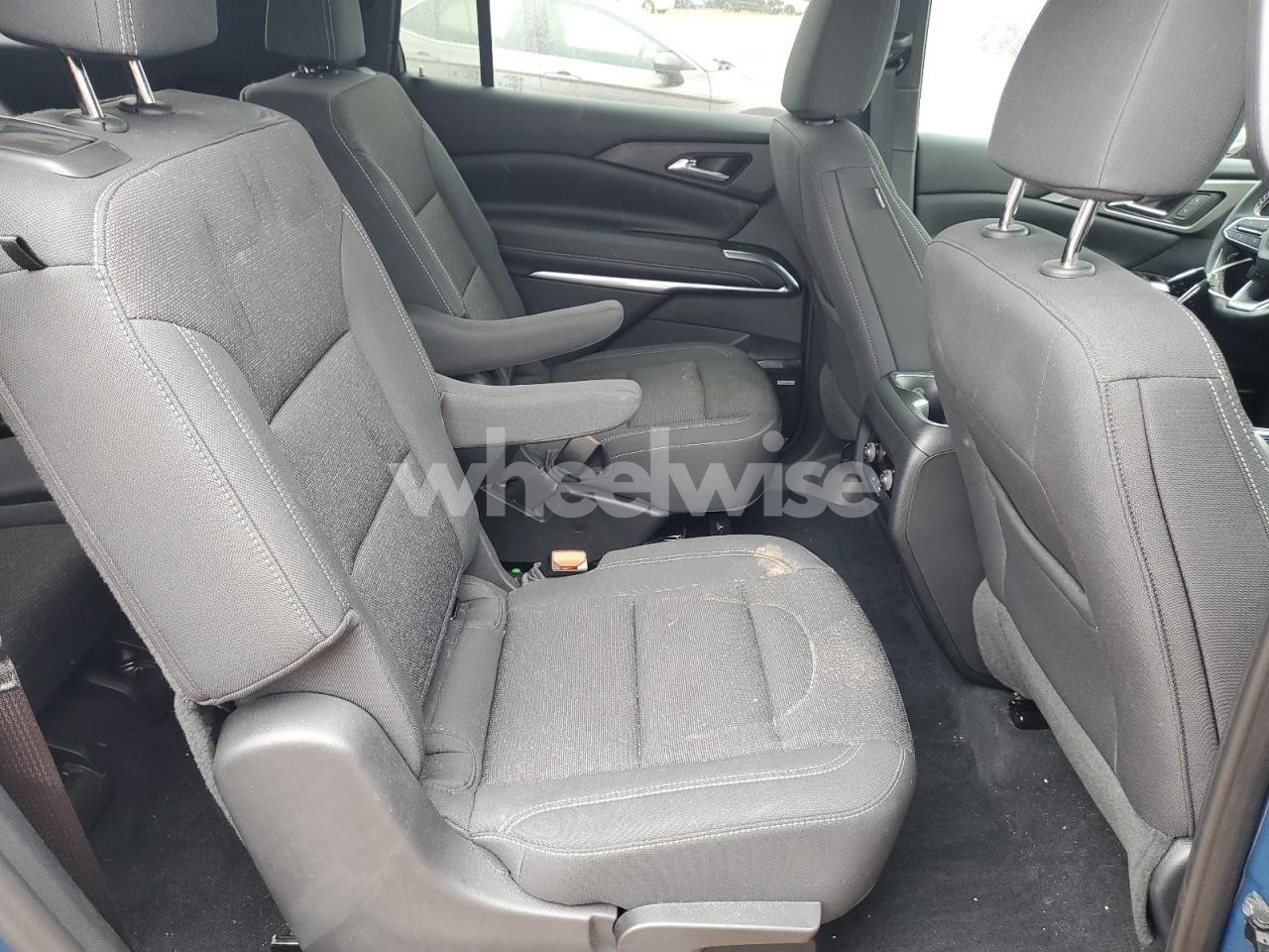 Photo 11 of 2024 CHEVROLET TRAVERSE LT (VIN 1GNERGKS7RJ243788)