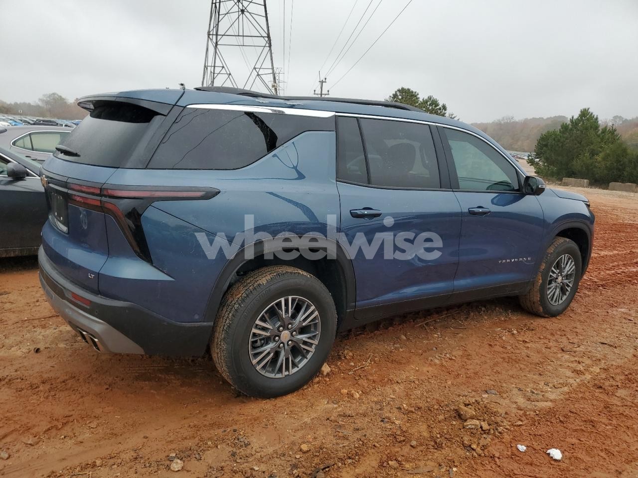 Photo 3 of 2024 CHEVROLET TRAVERSE LT (VIN 1GNERGKS7RJ243788)