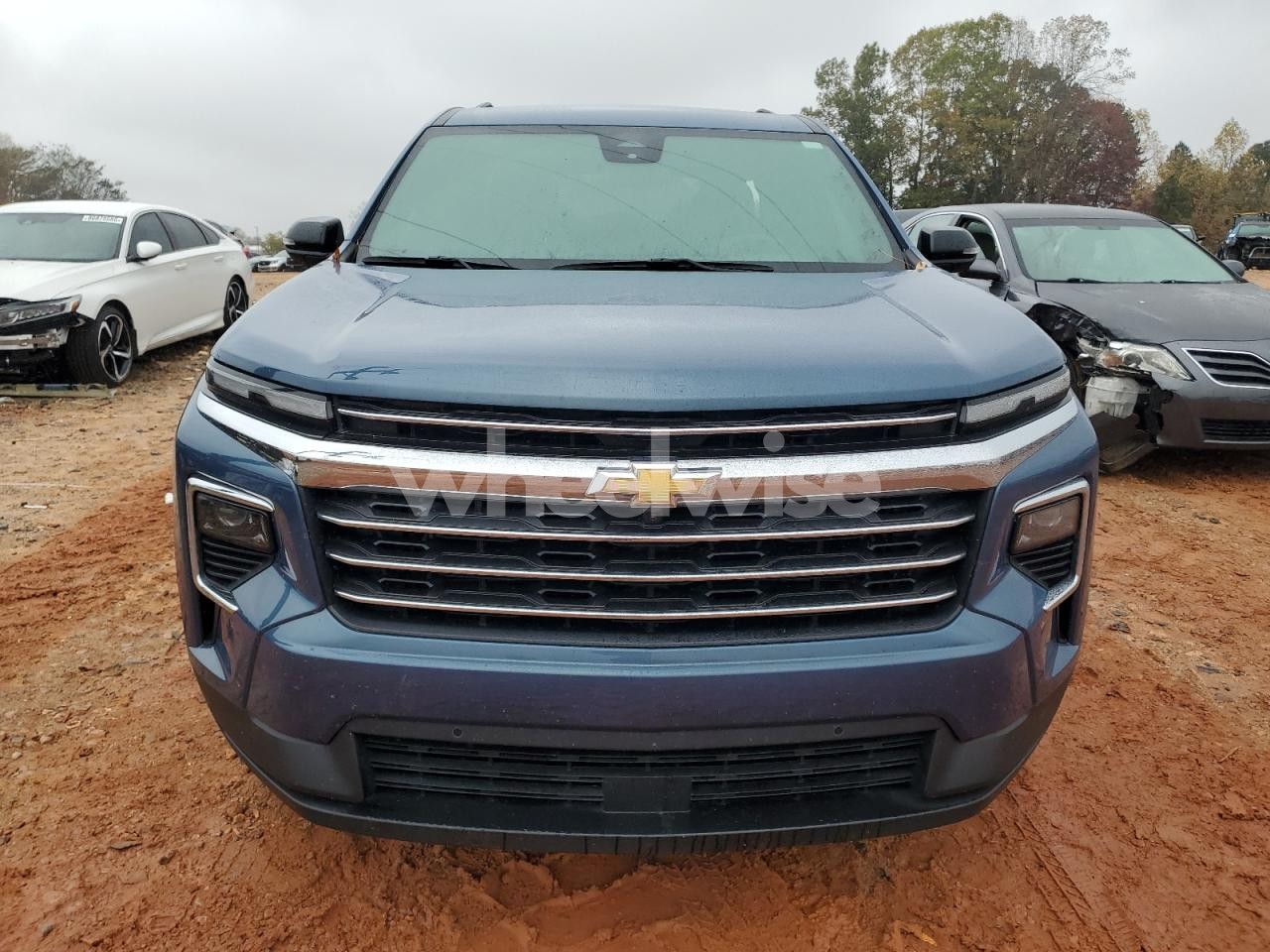 Photo 5 of 2024 CHEVROLET TRAVERSE LT (VIN 1GNERGKS7RJ243788)