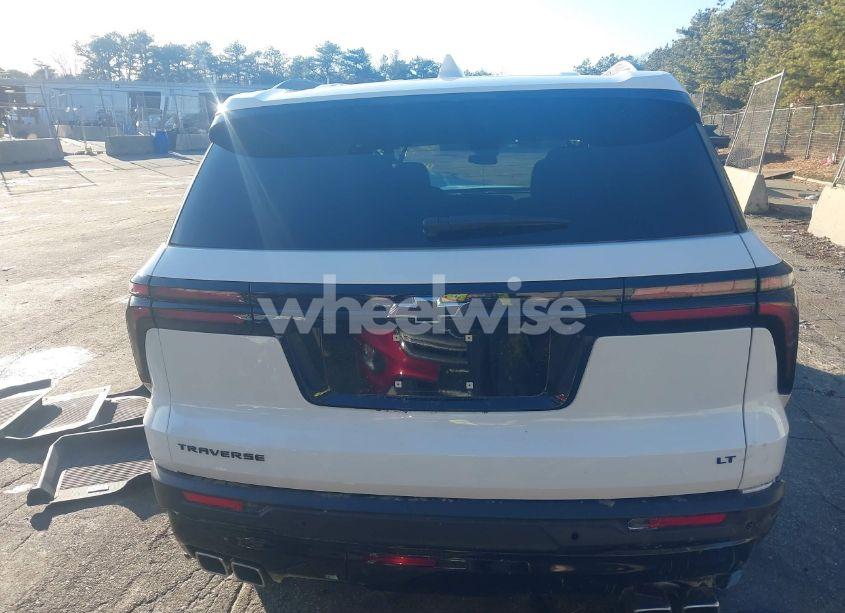 Photo 15 of 2024 Chevrolet Traverse FWD LT (VIN 1GNERGKS8RJ202361)