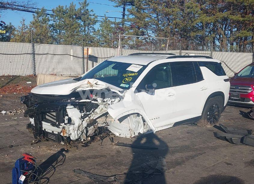 Photo 2 of 2024 Chevrolet Traverse FWD LT (VIN 1GNERGKS8RJ202361)