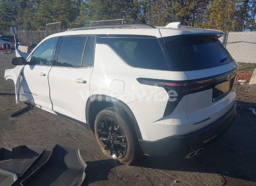 Photo 3 of 2024 Chevrolet Traverse FWD LT (VIN 1GNERGKS8RJ202361)