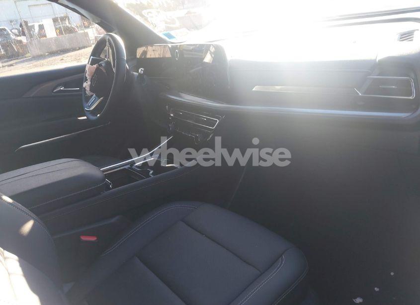 Photo 5 of 2024 Chevrolet Traverse FWD LT (VIN 1GNERGKS8RJ202361)