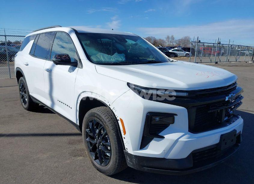 2024 Chevrolet Traverse FWD LT (VIN 1GNERGKSXRJ177642) main photo