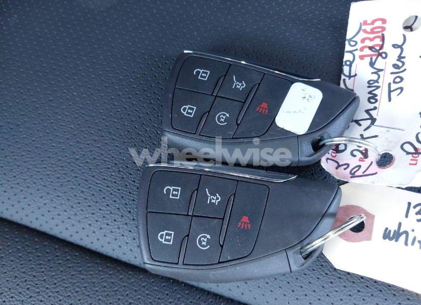 Photo 11 of 2024 Chevrolet Traverse FWD LT (VIN 1GNERGKSXRJ177642)