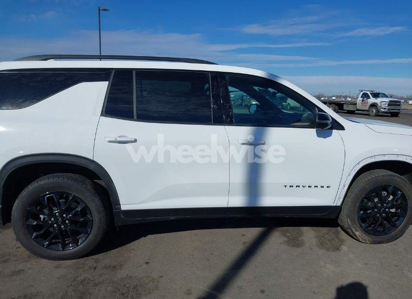 Photo 13 of 2024 Chevrolet Traverse FWD LT (VIN 1GNERGKSXRJ177642)
