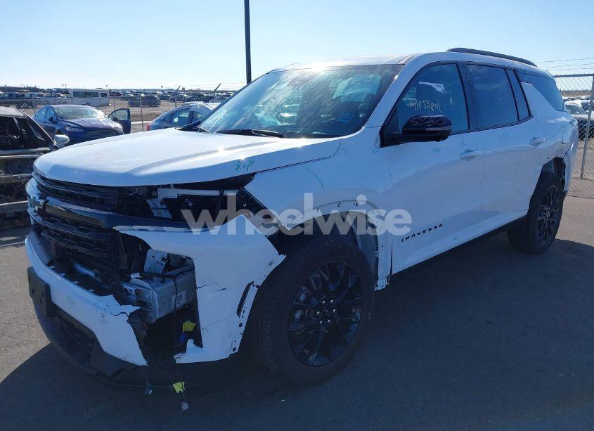 Photo 2 of 2024 Chevrolet Traverse FWD LT (VIN 1GNERGKSXRJ177642)