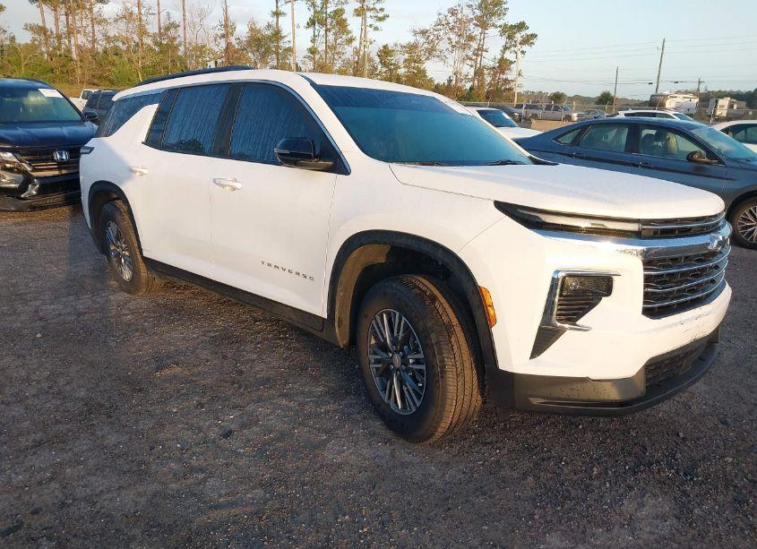 2024 Chevrolet Traverse FWD LT (VIN 1GNERGKSXRJ198359) main photo