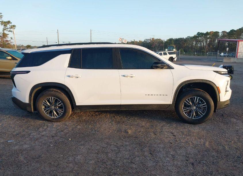 Photo 13 of 2024 Chevrolet Traverse FWD LT (VIN 1GNERGKSXRJ198359)
