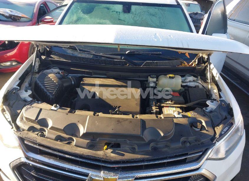 Photo 10 of 2018 Chevrolet Traverse 1LT (VIN 1GNERGKW0JJ116453)