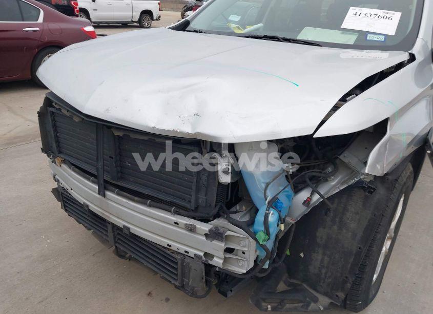 Photo 6 of 2018 Chevrolet Traverse 1LT (VIN 1GNERGKW0JJ153244)