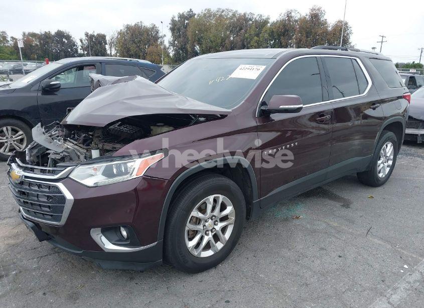 Photo 2 of 2018 Chevrolet Traverse 1LT (VIN 1GNERGKW0JJ263209)
