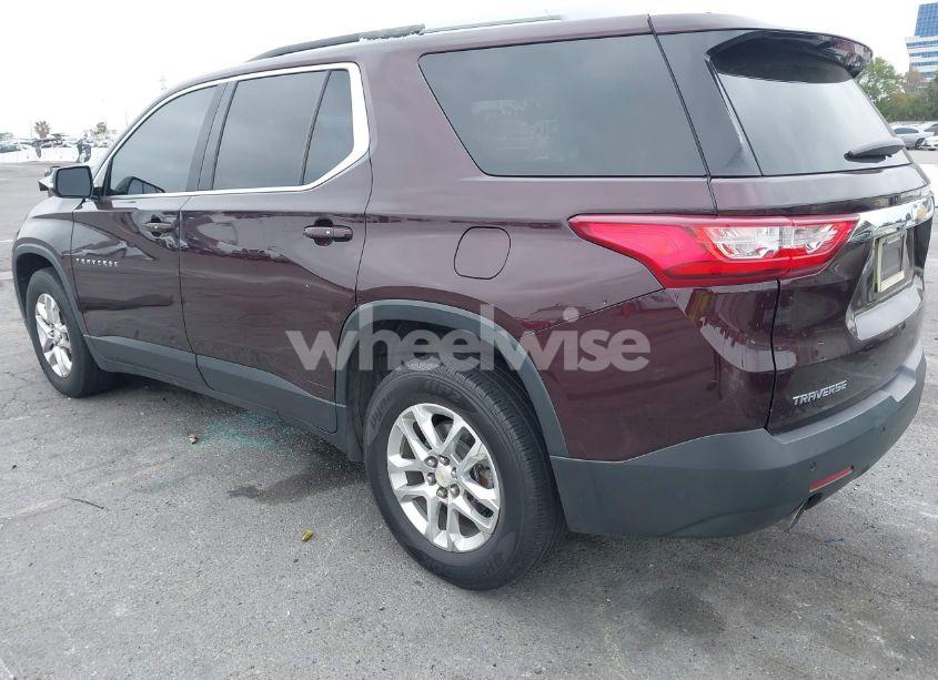 Photo 3 of 2018 Chevrolet Traverse 1LT (VIN 1GNERGKW0JJ263209)
