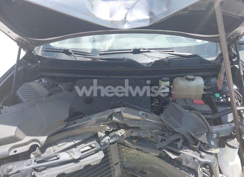 Photo 10 of 2019 Chevrolet Traverse 1LT (VIN 1GNERGKW0KJ123288)