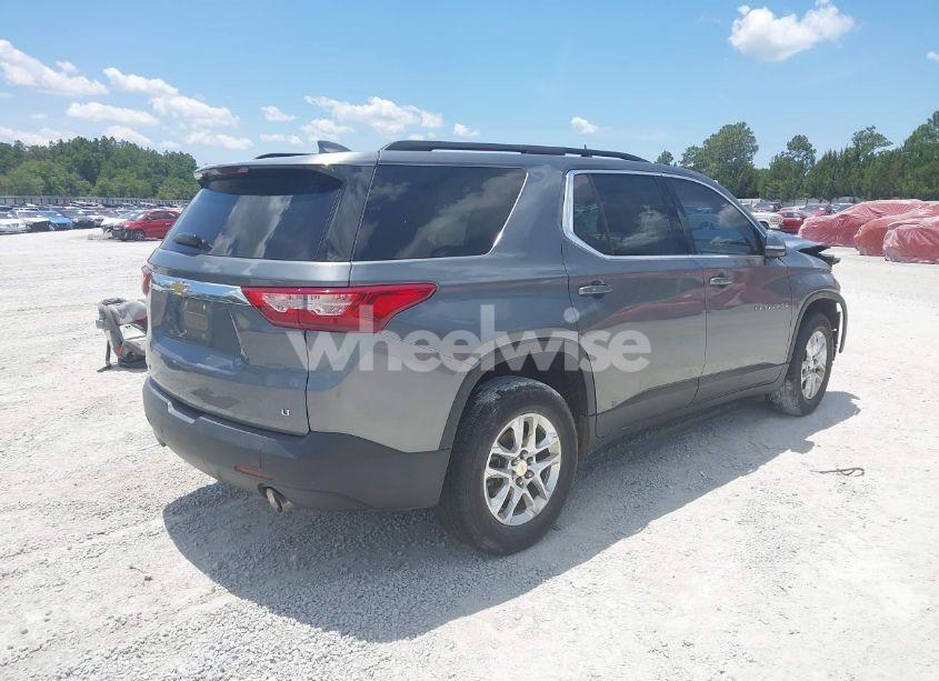 Photo 4 of 2019 Chevrolet Traverse 1LT (VIN 1GNERGKW0KJ123288)