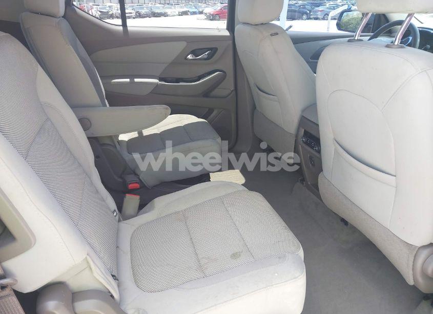 Photo 8 of 2019 Chevrolet Traverse 1LT (VIN 1GNERGKW0KJ123288)