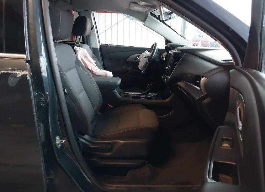 Photo 5 of 2019 Chevrolet Traverse 1LT (VIN 1GNERGKW0KJ190781)