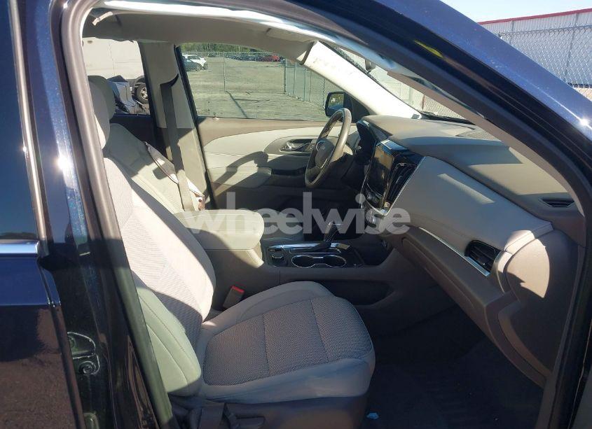 Photo 5 of 2020 Chevrolet Traverse FWD LT CLOTH (VIN 1GNERGKW0LJ121106)