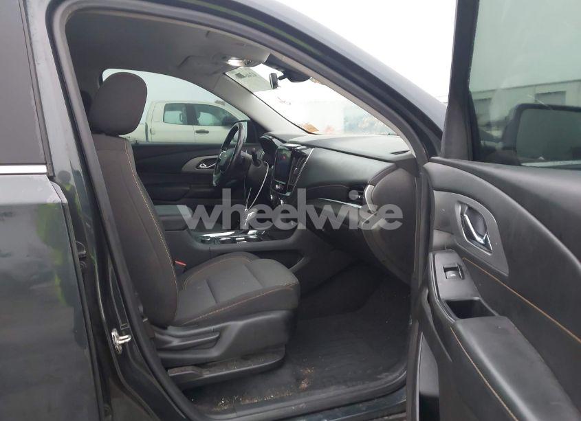 Photo 5 of 2021 Chevrolet Traverse LT CLOTH (VIN 1GNERGKW0MJ157167)