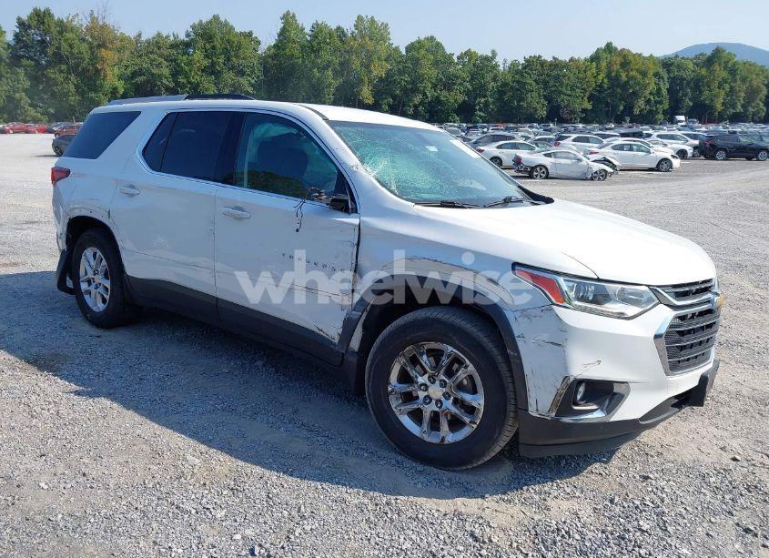 2018 Chevrolet Traverse 1LT (VIN 1GNERGKW1JJ100732) main photo