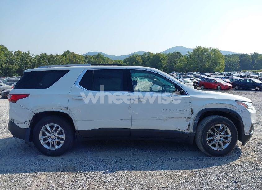 Photo 13 of 2018 Chevrolet Traverse 1LT (VIN 1GNERGKW1JJ100732)