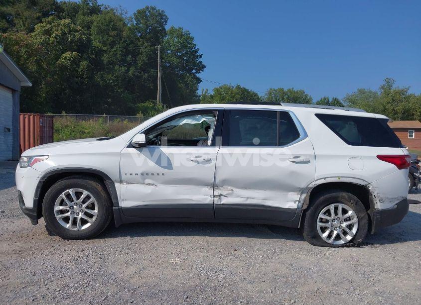 Photo 14 of 2018 Chevrolet Traverse 1LT (VIN 1GNERGKW1JJ100732)