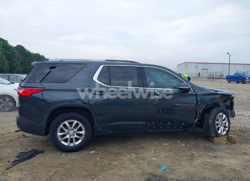 Photo 14 of 2018 Chevrolet Traverse 1LT (VIN 1GNERGKW1JJ211135)