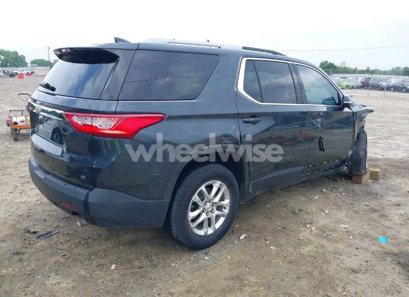 Photo 4 of 2018 Chevrolet Traverse 1LT (VIN 1GNERGKW1JJ211135)