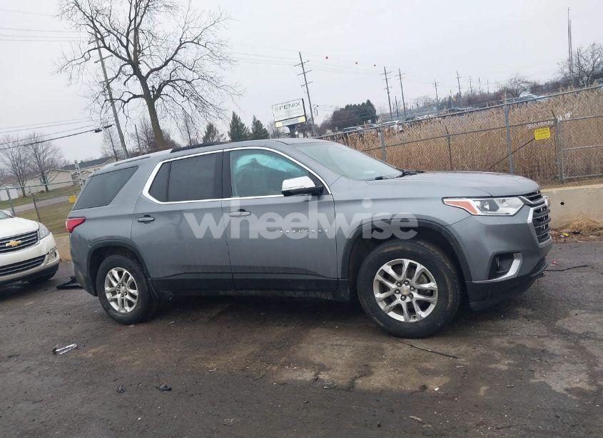 Photo 13 of 2018 Chevrolet Traverse 1LT (VIN 1GNERGKW1JJ271481)