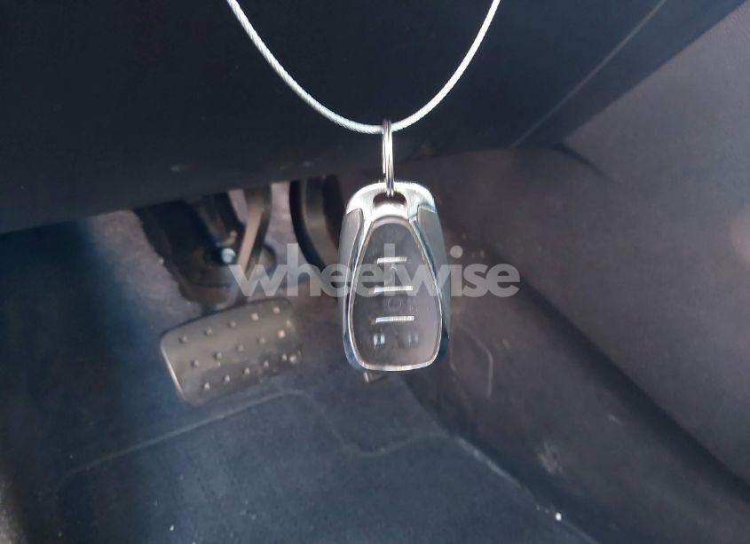 Photo 11 of 2019 Chevrolet Traverse 1LT (VIN 1GNERGKW1KJ263236)