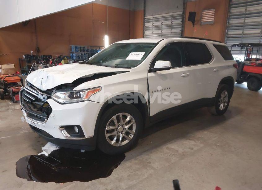 Photo 2 of 2020 Chevrolet Traverse FWD LT CLOTH (VIN 1GNERGKW1LJ139937)