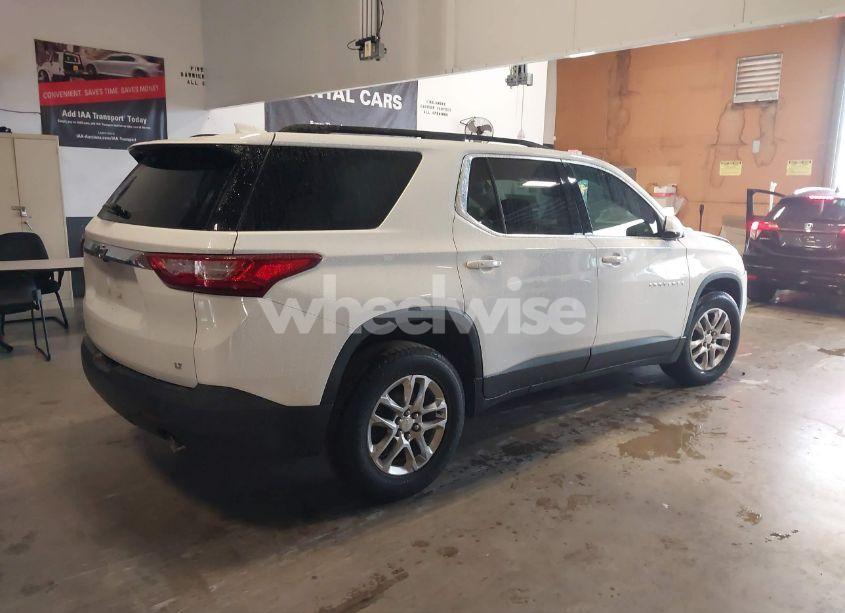 Photo 4 of 2020 Chevrolet Traverse FWD LT CLOTH (VIN 1GNERGKW1LJ139937)