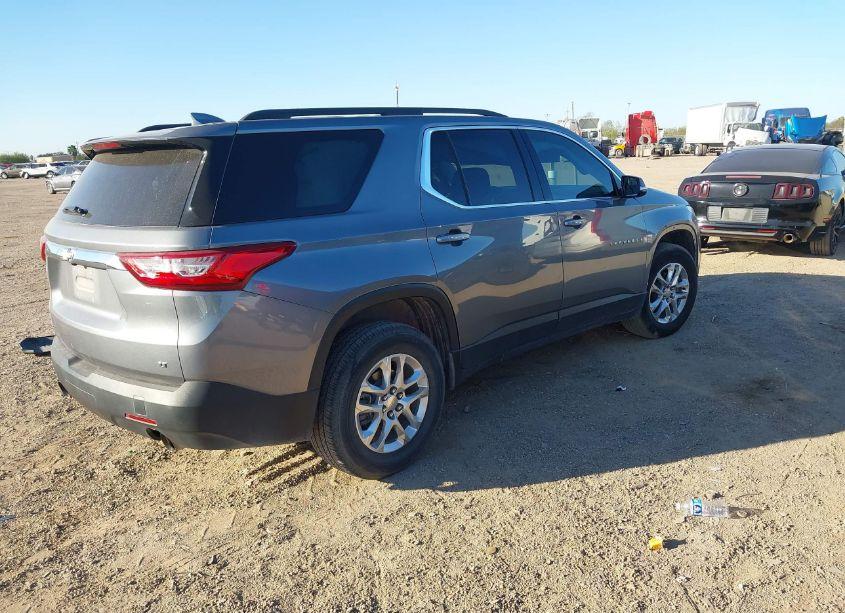 Photo 4 of 2020 Chevrolet Traverse FWD LT CLOTH (VIN 1GNERGKW1LJ243599)