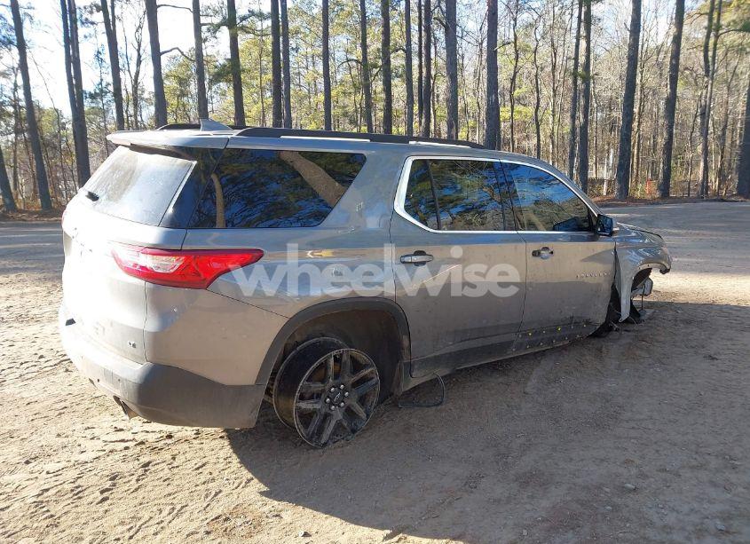 Photo 4 of 2020 Chevrolet Traverse FWD LT CLOTH (VIN 1GNERGKW1LJ247460)
