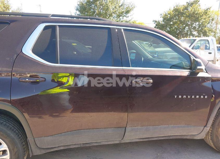 Photo 13 of 2021 Chevrolet Traverse FWD LT CLOTH (VIN 1GNERGKW1MJ118409)