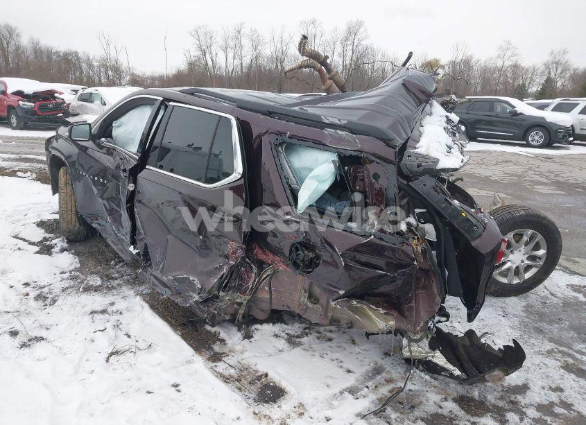 Photo 3 of 2021 Chevrolet Traverse FWD LT CLOTH (VIN 1GNERGKW1MJ180294)