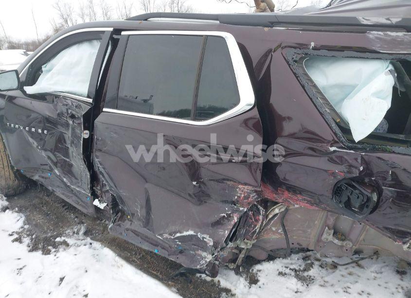 Photo 8 of 2021 Chevrolet Traverse FWD LT CLOTH (VIN 1GNERGKW1MJ180294)