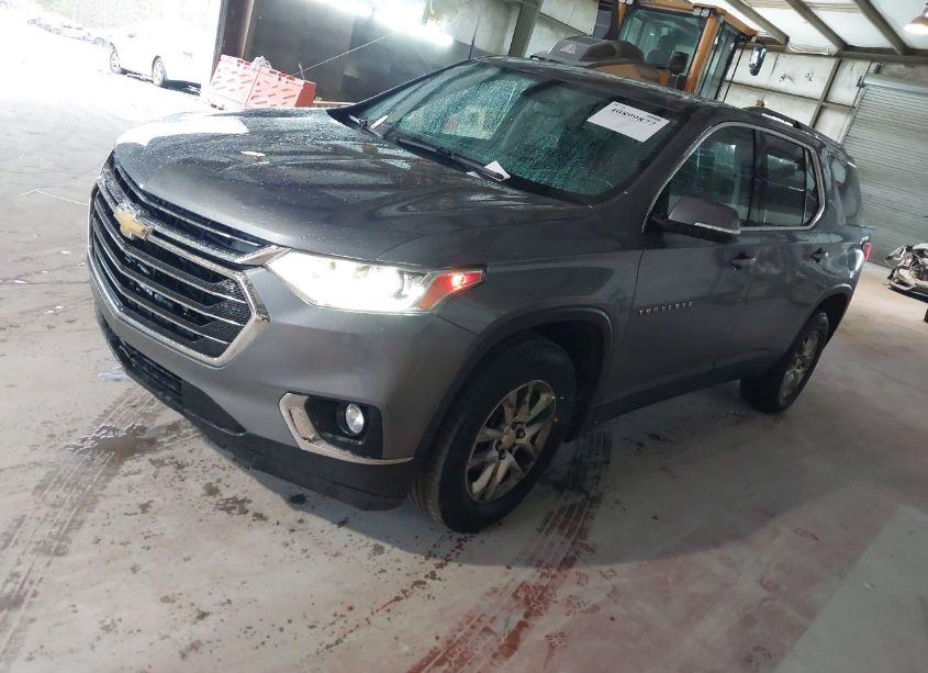 Photo 2 of 2019 Chevrolet Traverse 1LT (VIN 1GNERGKW2KJ112051)