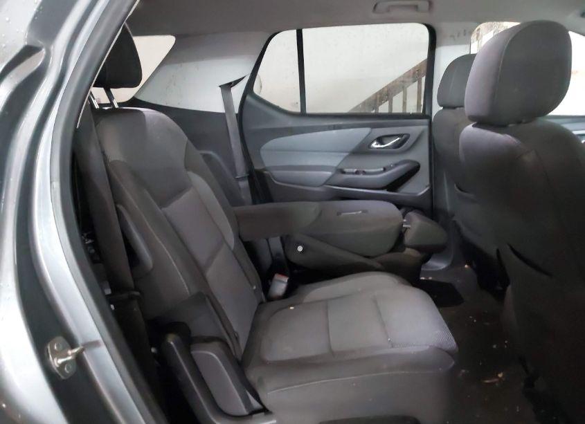 Photo 8 of 2019 Chevrolet Traverse 1LT (VIN 1GNERGKW2KJ112051)